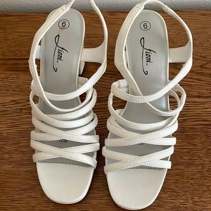 Fiona Sandal Size 6